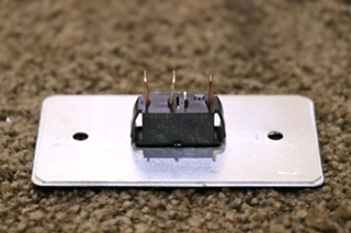 USED RV/MOTORHOME OASIS ELITE EXTEND / RETRACT SWITCH PANEL 3109689.004 FOR SALE