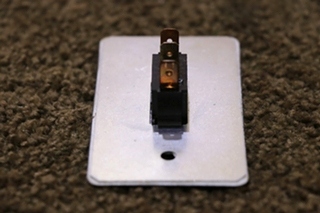 USED RV/MOTORHOME OASIS ELITE EXTEND / RETRACT SWITCH PANEL 3109689.004 FOR SALE