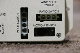 USED CAREFREE 12V DIRECT RESPONSE CONTROL BOX 060574-001
