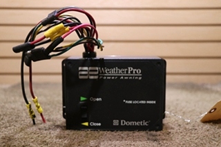 USED DOMETIC AE WEATHERPRO POWER AWNING CONTROL BOX 3307916.001