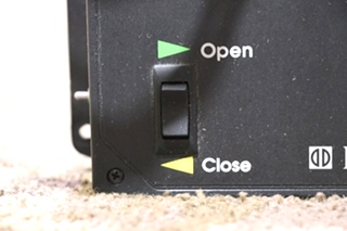 USED DOMETIC AE WEATHERPRO POWER AWNING CONTROL BOX 3307916.001